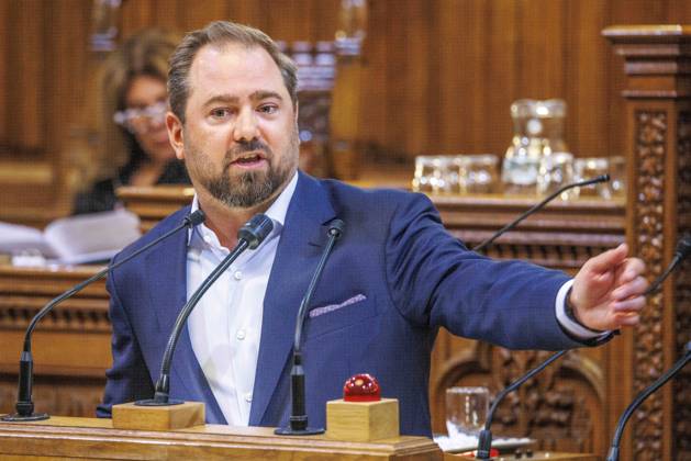 20230627 Wiener Gemeinderat - Rechnungsabschluss 2022 WIEN, OESTERREICH - JUNI 27: Abgeordneter zum Wiener Landtag und Gemeinderat Markus Ornig (NEOS) beim Wiener Gemeinderat - - Rechnungsabschluss 2022 im Rathaus am 27. Juni 2023 in Wien, Oesterreich. 230627_SEPA_10_059 Copyright: xMichaelxIndrax SEPAxMedia