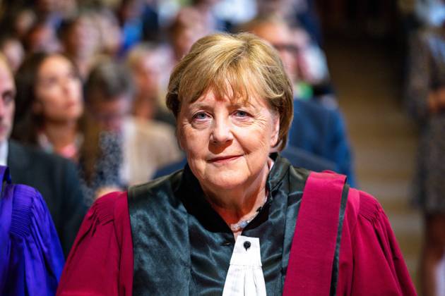 News Themen der Woche KW26 Bilder des Jahres 2023, News 06 Juni News Bilder des Tages Angela Merkel Receives Honorary Doctorate - Paris Former German Chancellor Angela Merkel receives Honorary Doctorate at Sciences Po or Political Sciences Institute in Paris, France, on June 27, 2023. Photo by Ammar Abd Rabbo ABACAPRESS.COM Paris France  Copyright: xAbdxRabboxAmmar ABACAx 858622_016 AbdxRabboxAmmar ABACAx 858622_016