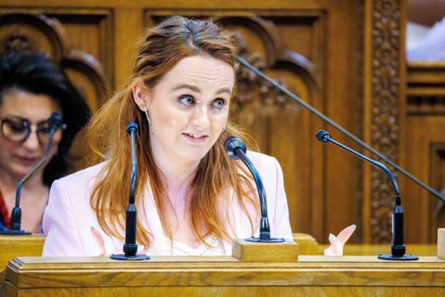 20230628 Wiener Gemeinderat - Rechnungsabschluss 2022 WIEN, OESTERREICH - JUNI 28: Abgeordneter zum Wiener Landtag und Gemeinderat Laura Sachslehner (OeVP) beim Wiener Gemeinderat - - Rechnungsabschluss 2022 im Rathaus am 28. Juni 2023 in Wien, Oesterreich. 230628_SEPA_10_160 Copyright: xmichaelxindrax SEPAxMedia