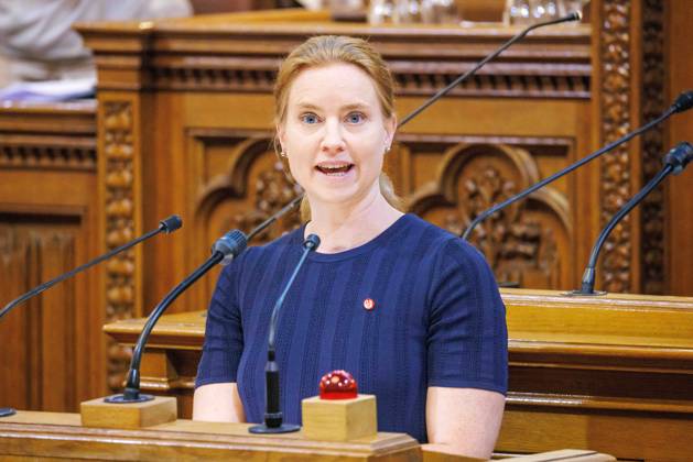 20230628 Wiener Gemeinderat - Rechnungsabschluss 2022 WIEN, OESTERREICH - JUNI 28: Abgeordneter zum Wiener Landtag und Gemeinderat Angelika Pipal-Leixner (NEOS) beim Wiener Gemeinderat - - Rechnungsabschluss 2022 im Rathaus am 28. Juni 2023 in Wien, Oesterreich. 230628_SEPA_10_048 Copyright: xmichaelxindrax SEPAxMedia