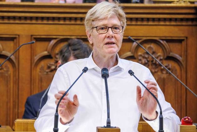 20230628 Wiener Gemeinderat - Rechnungsabschluss 2022 WIEN, OESTERREICH - JUNI 28: Abgeordnete zum Wiener Landtag und Gemeinderat Jennifer Kickert (GRUeNE) beim Wiener Gemeinderat - - Rechnungsabschluss 2022 im Rathaus am 28. Juni 2023 in Wien, Oesterreich. 230628_SEPA_10_024 Copyright: xmichaelxindrax SEPAxMedia