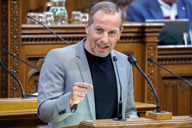 20230628 Wiener Gemeinderat - Rechnungsabschluss 2022 WIEN, OESTERREICH - JUNI 28: Abgeordneter zum Wiener Landtag und Gemeinderat Stephan Auer-Stüger (SPOe) beim Wiener Gemeinderat - - Rechnungsabschluss 2022 im Rathaus am 28. Juni 2023 in Wien, Oesterreich. 230628_SEPA_10_038 Copyright: xmichaelxindrax SEPAxMedia
