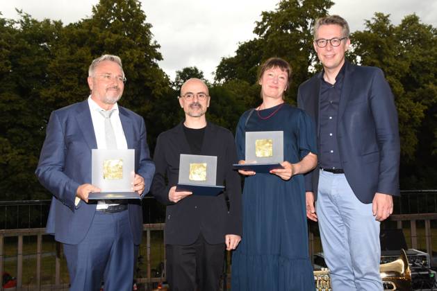 Manfred Rietzler Preistraeger Unternehmer Gruender Goyo Montero Preistraeger Ballettdirektor Staatstheater Nuernberg Barbara Yelin Preistraegerin Comiczeichnerin Markus Blume Bayerischer Wissenschenschaft und Kunstminister Muenchen 04.07.2023 Bayerischen Kultursommes im Haus der Kunst Preis.Verleihung Pro meritis scientiae et litterarum Muenchen