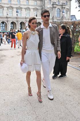 PFW Haute Couture Elie Saab Outside Arrivals JR Olivia Palermo and Johannes Huebl at Elie Saab show during Haute Couture Fashion Week in Paris, France on July 5, 2023. Photo by Julien Reynaud APS-Medias ABACAPRESS.COM Paris France  Copyright: xReynaudxJulien APS-Medias ABACAx 859674_037 ReynaudxJulien APS-Medias ABACAx 859674_037