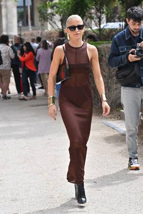 PFW Haute Couture Elie Saab Outside Arrivals JR Caroline Daur at Elie Saab show during Haute Couture Fashion Week in Paris, France on July 5, 2023. Photo by Julien Reynaud APS-Medias ABACAPRESS.COM Paris France Copyright: xReynaudxJulien APS-Medias ABACAx 859674_044 ReynaudxJulien APS-Medias ABACAx 859674_044