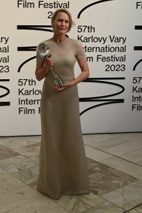 The last day of the 57th Karlovy Vary International Film Festival, 8 July 2023. American actress and director Robin Wright (photo) receives the President s Award of the Karlovy Vary International Film Festival from Jiri Bartoska (not seen). (CTKxPhoto SlavomirxKubes) CTKPhotoP2023070805162  CTKPhotoP2023070805162