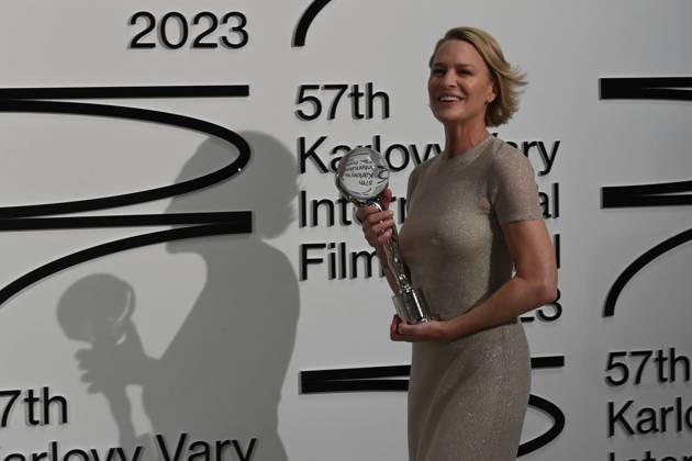 The last day of the 57th Karlovy Vary International Film Festival, 8 July 2023. American actress and director Robin Wright (photo) receives the President s Award of the Karlovy Vary International Film Festival from Jiri Bartoska (not seen). (CTKxPhoto SlavomirxKubes) CTKPhotoP2023070805174  CTKPhotoP2023070805174