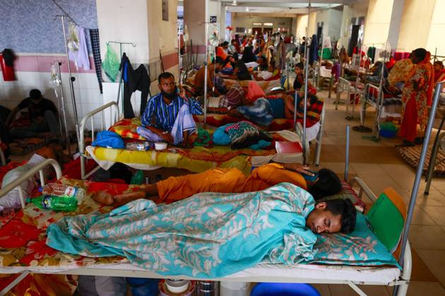 Bangladesh Confronts Surge In Dengue Cases - Dhaka People suffer from dengue fever receive medical treatment at a Hospital, in Dhaka, Bangladesh, July 14, 2023. . Dengue infection has increased five times since 1 January to 31 May this year in Bangladesh. Children aged less than 15 years suffer from dengue fever the most. Dengue infection rates are usually high during monsoon and in the slum areas. Four variations of this virus have been identified. If infected with more than one variation or for the second time, severity of the infection is way more intense. Since many children are being diagnosed with dengue for the second or third time now, the situation is getting complicated. Meanwhile, many children with dengue infection are being adm Copyright: xSuvraxKantixDas ABACAx 860725_014 SuvraxKantixDas ABACAx 860725_014