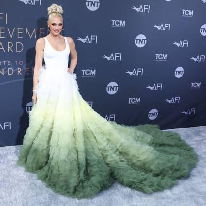 AFI Life Achievement Award Honoring Julie Andrews - LA HOLLYWOOD, LOS ANGELES, CALIFORNIA, USA - JUNE 09: American singer Gwen Stefani arrives at the 48th Annual AFI Life Achievement Award Honoring Julie Andrews held at the Dolby Theatre on June 9, 2022 in Hollywood, Los Angeles, California, United States. Photo by Xavier Collin Image Press Agency ABACAPRESS.COM Los Angeles California United States Copyright: xCollinxXavier ImagexPressxAgencyxABACAx 813507_043 CollinxXavier ImagexPressxAgencyxABACAx 813507_043