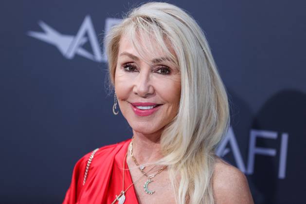 AFI Life Achievement Award Honoring Julie Andrews - LA HOLLYWOOD, LOS ANGELES, CALIFORNIA, USA - JUNE 09: American songwriter Linda Thompson arrives at the 48th Annual AFI Life Achievement Award Honoring Julie Andrews held at the Dolby Theatre on June 9, 2022 in Hollywood, Los Angeles, California, United States. Photo by Xavier Collin Image Press Agency ABACAPRESS.COM Los Angeles California United States Copyright: xCollinxXavier ImagexPressxAgencyxABACAx 813507_097 CollinxXavier ImagexPressxAgencyxABACAx 813507_097