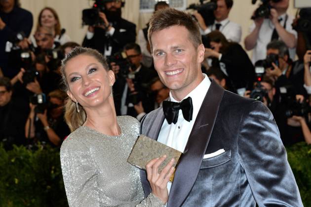 Tom Brady And Gisele Bundchen Announce Their Divorce File photo - Gisele Bundchen and Tom Brady arriving on the red carpet at the Costume Institute Benefit at The Metropolitan Museum of Art celebrating the opening of Rei Kawakubo Comme des Garcons: Art of the In-Between in New York City, NY, USA, on May 1, 2017. - Brazilian supermodel Gisele Bundchen and NFL star Tom Brady said Friday, October 28, 2022 they are divorcing after 13 years of marriage. Photo by Aurore Marechal ABACAPRESS.COM New York City NY United States  Copyright: xMarechalxAurore ABACAx 829861_001 MarechalxAurore ABACAx 829861_001 