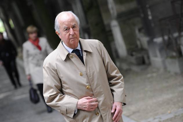 Guy Carcassonne Funeral - Paris Edouard Balladur arrives at the funeral service for Guy Carcassonne at Montmartre Cemetery in Paris, France on June 3, 2013. Photo by Mousse-Wyters ABACAPRESS.COM Paris Montmartre Cemetery France  Copyright: xMousse-Wyters ABACAx 367320_007 Mousse-Wyters ABACAx 367320_007 