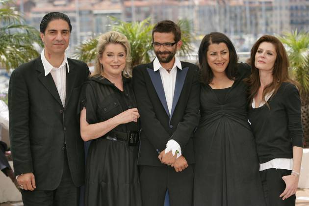 60th International Cannes Film Festival. Persepolis Photocall French actors Simon Abkarian and Catherine Deneuve, French director Vincent Paronnaud, Iranian cartoonist Marjane Satrapi and French actress Chiara Mastroianni pose at the photocall of Persepolis directed by Marjane Satrapi and Vincent Paronnaudat and presented in competition at the 60th Cannes International Film Festival in Cannes, France, on May 23, 2007. Photo by Hahn-Nebinger-Orban ABACAPRESS.COM Cannes France  Copyright: xHahn-Nebinger-Orban ABACAx 123094_07 Hahn-Nebinger-Orban ABACAx 123094_07 