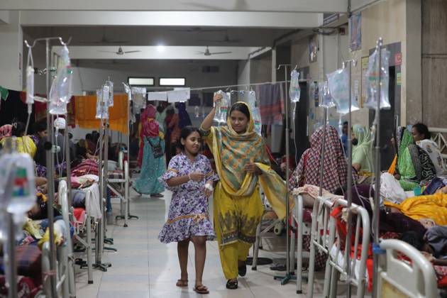 Bangladesh Confronts Surge In Dengue Cases - Dhaka People suffering from dengue fever as they admitted for treatment at a government hospital in Dhaka, Bangladesh, on August 12, 2023. The dengue outbreak in Bangladesh has taken a worrisome turn as the number of cases and fatalities continue to rise, signaling an alarming trend this year. Photo by Habibur Rahman ABACAPRESS.COM Dhaka 1100 Bangladesh Copyright: xHabiburxRahman ABACAx 863765_012 HabiburxRahman ABACAx 863765_012