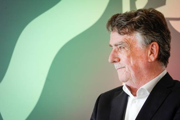 Verleihung des Verdienstorden des Landes Nordrhein-Westfalen Staatsminister a. D. Michael Groschek aus Oberhausen ehemaliger Vorsitzender der SPD in Nordrhein-Westfalen im Portrait bei der Verleihung des Verdienstorden des Landes Nordrhein-Westfalen in der Staatskanzlei in Duesseldorf, Düsseldorf, 22.08.2023 Duesseldorf Nordrhein-Westfalen Deutschland