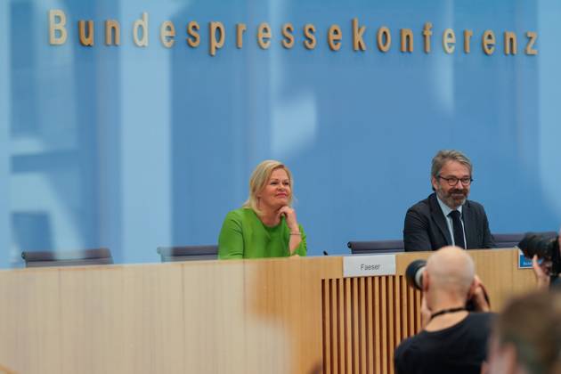 Bundesministerin des Innern und für Heimat Nancy Faeser in der BPK Bundesinnenministerin Nancy Faeser in der Bundespressekonferenz, Gesetzentwurf für ein modernes Staatsangehörigkeitsrecht, 23.8.2023 Berlin Berlin GER