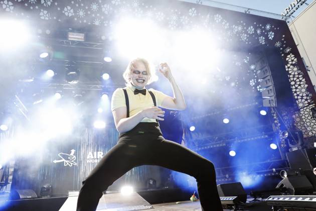 Bilder des Jahres 2023, Entertainment 08 August Entertainment Themen der Woche KW34 Entertainment Bilder des Tages Aapo The Angus Rautio of Finland during the Air Guitar World Championships in Oulu, Finland, on August 25, 2023. Oulu Finland  Copyright: xEevaxRiiheläx LKFTVX20230825224432DXXD