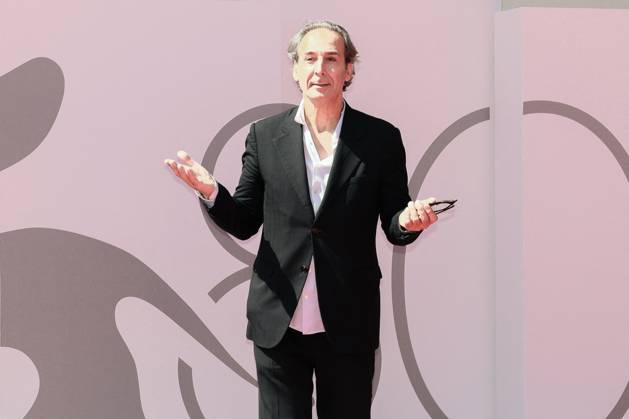 Venice - Premio Cartier Glory To The Filmaker Award Ceremony Alexandre Desplat arrives to Palazzo del Cinema to attending award ceremony of Premio Cartier Glory to the Filmaker 2023 at the 80th Venice International Film Festival on September 01, 2023 in Venice, Italy. Photo by Marco Piovanotto ABACAPRESS:COM Venice Italy  Copyright: xPiovanottoxMarco ABACAx 865934_008 PiovanottoxMarco ABACAx 865934_008