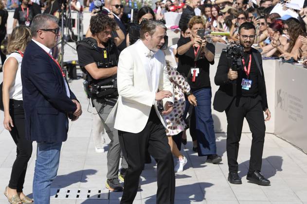 Mads Mikkelsen bei der Premiere des Kinofilms Bastarden The Promised Land auf der Biennale di Venezia 2023 80. Internationale Filmfestspiele von Venedig im Palazzo del Cinema. Venedig, 01.09.2023
