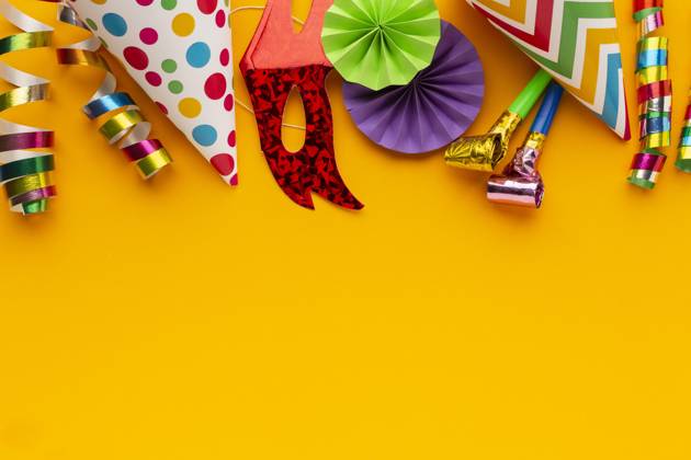 IMAGO Creative, Gesellschaft, Fasching Flache farbige Masken Dekorationen Kopierbereich Copyright: imageBROKER/OleksandrxLatkun ibxole09564658.jpg