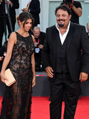 Venice, 80th Venice Film Festival 2023, Evening 6. Red Carpet Diva and Woman. Venice, 80th Venice Film Festival 2023, Evening 6. Red Carpet Diva and Woman. In the photo Enrico Brignano and Flora Canto Venice -  Copyright: xIPA ABACAx BRIPA20230904_1374 IPA ABACAx BRIPA20230904_1374