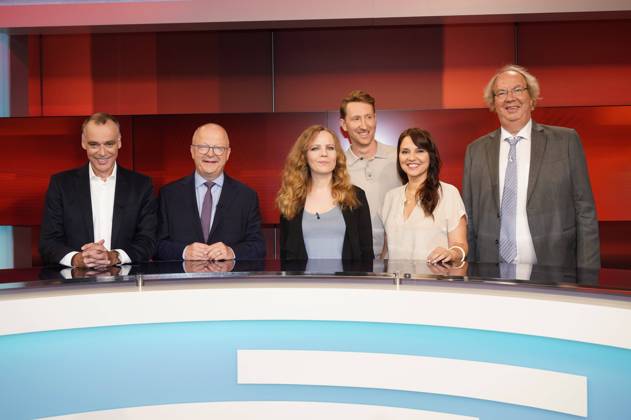 Berthold Huber, Michael Theurer, Sarah Bosetti, Louis Klamroth, Fatma Mittler-Solak und Christian Böttger in der ARD-Talkshow hart aber fair im Studio Adlershof. Berlin, 04.09.2023