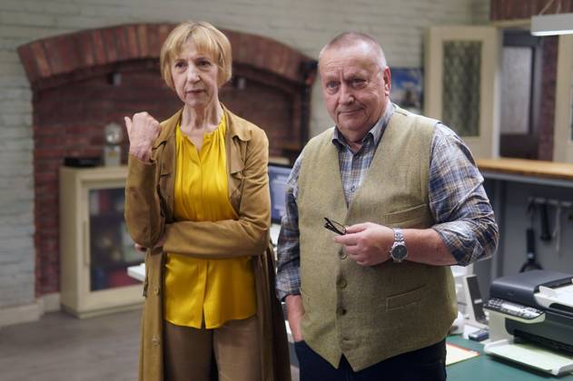 Katharina Blaschke und Udo Kroschwald beim Fototermin am Set der ZDF Krimiserie SOKO Wismar im Studio Adlershof. Berlin, 04.09.2023