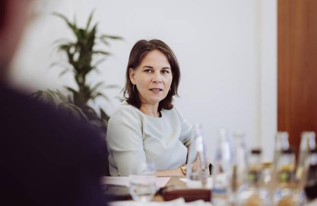 Annalena Baerbock (Bündnis 90 Die Grünen), Bundesministerin des Auswärtigen, gibt der Funke Mediengruppe am 05.09.2023 ein Interview in ihren Büroräumen im Auswärtigen Amt Copyright: AnikkaxBauer