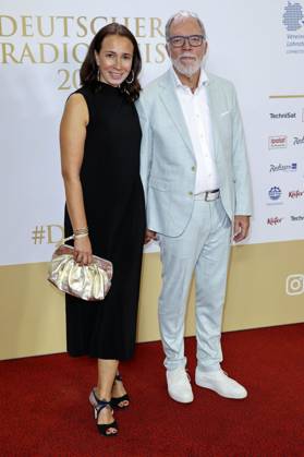 Wolfgang Trepper mit Ehefrau Kirstin Tiemann bei der Verleihung des Deutschen Radiopreises 2023 im Musical Theater Neue Flora. Hamburg, 07.09.2023
