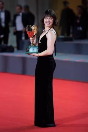 Venice Winners Red Carpet Cailee Spaeny poses with the Volpi Cup for Best Actress Award for ?Priscilla? during the Winners Red Carpet as part of the 80th Venice Film Festival (Mostra) in Venice, Italy on September 09, 2023. Photo by Aurore Marechal ABACAPRESS.COM Venice Italy  Copyright: xMarechalxAurore ABACAx 867017_109 MarechalxAurore ABACAx 867017_109