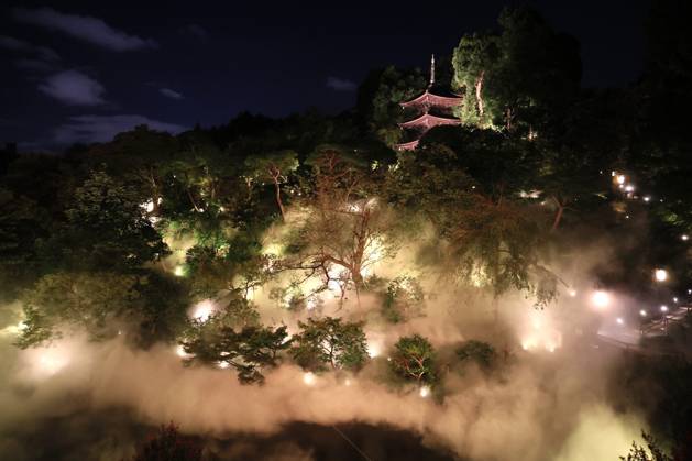 Bilder des Jahres 2023, News 09 September News Themen der Woche KW37 News Bilder des Tages September 11, 2023, Tokyo, Japan - An artificial sea of clouds is displayed at a garden of the Chinzanso hotel in Tokyo on Monday, September 11, 2023. The hotel offers spectacular scene to the hotel guests. (photo by Yoshio Tsunoda AFLO) , aflo_229003539.jpg,