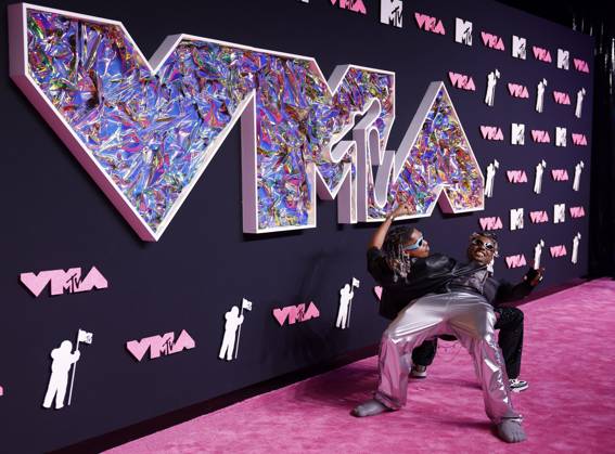Bilder des Jahres 2023, Entertainment 09 September Entertainment Themen der Woche KW37 Fresh and Reckless arrive on the red carpet at the 2023 MTV Video Music Awards VMA s at the Prudential Center in Newark, New Jersey, on Tuesday, September 12, 2023.  NYP20230912115 JOHNxANGELILLO