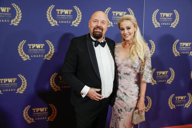GÖTEBORG 20230914 Anders Bagge and Johanna Bagge arriving at the Stock Exchange in Gothenburg for The Perfect World Foundation Award gala The perfect world foundation award is annually presented by the Swedish wildlife and nature organization The perfect world foundation to a person who has contributed to the preservation of the planets wildlife and nature GÖ  Copyright: xAdamxIhse TTx THE PERFECT WORLD FOUNDATION AWARD TTABB0000000000214084