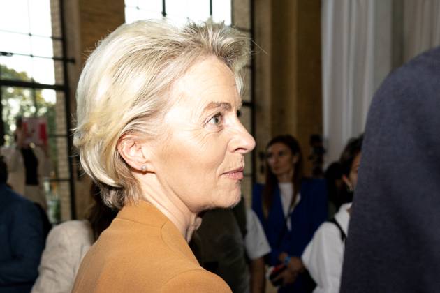 Ursula von der Leyen (Präsidentin der Europäischen Kommission, Politikerin), M100 Sanssouci Colloquium - Verleihung des M100 Media Award am 14. September 2023, 14.9.2023, Orangerie Sanssouci, Park Sanssouci, Potsdam, Brandenburg, Deutschland
