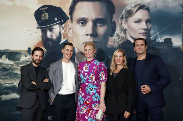 Bilder des Jahres 2023, Entertainment 09 September Entertainment Themen der Woche KW37 Entertainment Bilder des Tages Franz Dinda, Rick Okon, Rosalie Thomass, Anna Schudt und Pierre Kiwitt bei der Premiere der 4. Staffel der Sky Serie Das Boot im UCI Luxe Mercedes Platz. Berlin, 14.09.2023