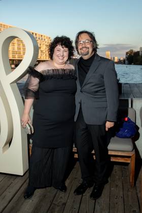Award - Deutscher Schauspielpreis 2023 Meltem Kaptan mit Ehemann Daniel Holl bei der Verleihung Deutscher Schauspielpreis 2023 im Spindler und Klatt am 15.09.2023 in Berlin. Copyright: xEventpressxKochanx