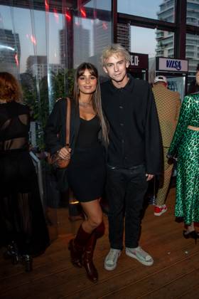 Award - Deutscher Schauspielpreis 2023 Lara Aylin Winkler und Emil Belton bei der Verleihung Deutscher Schauspielpreis 2023 im Spindler und Klatt am 15.09.2023 in Berlin. Copyright: xEventpressxKochanx