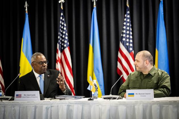 News Themen der Woche KW38 News Bilder des Tages US Secretary of Defense Lloyd Austin and Ukrainian Defense Minister Rustem Umierov attend UDCG meeting at the Ramstein base in Germany on Tuesday, September 19, 2023. The Ukraine Defense Contact Group consists of a number of countries and the group aims to secure military donations to Ukraine. (Photo: Ida Marie Odgaard Scanpix 2023) sendxnet, Ramstein Denmark Copyright: RitzauxScanpix IdaxMariexOdgaardx COP14530 spdk20230919-111014-1