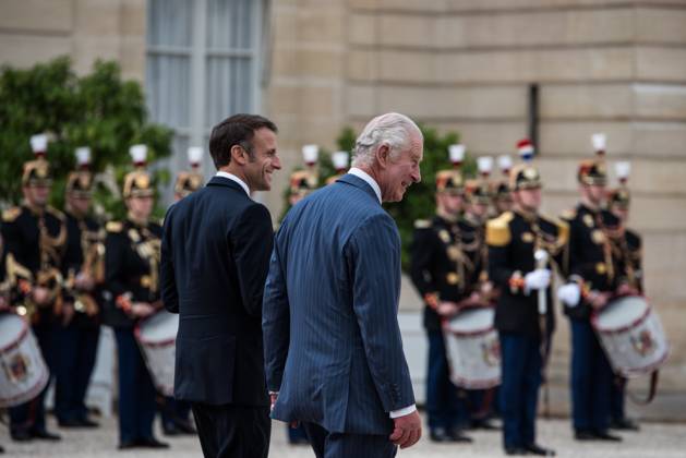 FRANCE TOP LEVEL SUMMIT IN PARIS French President Emmanuel Macron and King Charles III of England at the Elysà e Palace after the bilateral meeting. In Paris, 20 September, 2023. PARIS ILE-DE-FRANCE FRANCE Copyright: xAndreaxSavoranixNerix FRANCE TOP LEVEL SUMMIT IN P ASAVORANINERI-14