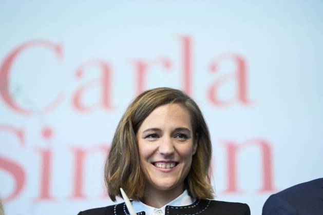 San Sebastian Festival - Carla Simon Receives National Cinematography Award Carla Simon receives the National Cinematography Award during 71st San Sebastian International Film Festival at Tabakalera cultural center on September 23, 2023 in Donostia San Sebastian, Spain Photo by ABACAPRESS.COM Donostia San Sebastian Euskadi Spain  Copyright: xABACAx 868944_027 ABACAx 868944_027