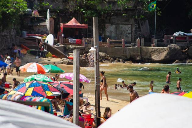 Movement of bathers on the red beach Rio de Janeiro (RJ) 09 25 2023 - BEACH WEATHER WEATHER - Movement of bathers on Vermelha beach, in Urca, south of Rio de Janeiro, this Monday (25) (Foto: Erica Martin Thenews2 imago images) Movement of bathers on the red beach Copyright: xEricaxMartinx