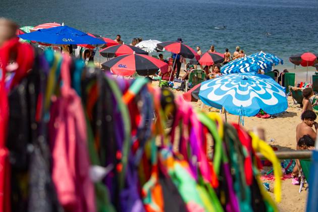 Movement of bathers on the red beach Rio de Janeiro (RJ) 09 25 2023 - BEACH WEATHER WEATHER - Movement of bathers on Vermelha beach, in Urca, south of Rio de Janeiro, this Monday (25) (Foto: Erica Martin Thenews2 imago images) Movement of bathers on the red beach Copyright: xEricaxMartinx