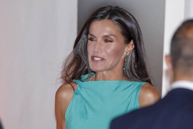 Queen Letizia Presents The Retina Eco Awards - Madrid Queen Letizia of Spain attends the presentation of the Retina Eco 2023 Awards held at the Royal Tapestry Factory Foundation, on September 25, 2023, in Madrid, Spain. The Retina Eco 2023 Awards are organized by PRISA Media in collaboration with Capgemini and recognize the most outstanding projects for their innovation, impact on sustainability and the fight against climate change, technology and other environmental or social aspects related to the United Nations Sustainable Development Goals. Photo by Archie Andrews ABACAPRESS.COM Madrid Spain  Copyright: xAndrewsxArchie ABACAx 869201_001 AndrewsxArchie ABACAx 869201_001