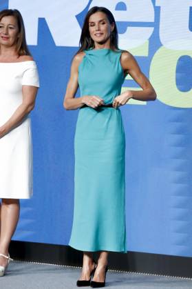 Queen Letizia Presents The Retina Eco Awards - Madrid Queen Letizia of Spain attends the presentation of the Retina Eco 2023 Awards held at the Royal Tapestry Factory Foundation, on September 25, 2023, in Madrid, Spain. The Retina Eco 2023 Awards are organized by PRISA Media in collaboration with Capgemini and recognize the most outstanding projects for their innovation, impact on sustainability and the fight against climate change, technology and other environmental or social aspects related to the United Nations Sustainable Development Goals. Photo by Archie Andrews ABACAPRESS.COM Madrid Spain  Copyright: xAndrewsxArchie ABACAx 869201_008 AndrewsxArchie ABACAx 869201_008