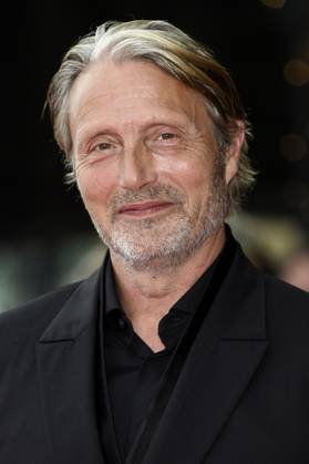 Mads Mikkelsen bei der Premiere des Kinofilms The Promised Land Bastarden auf dem 71. Internationalen Filmfestival San Sebastian Festival Internacional de Cine de San Sebastian im Theater Victoria Eugenia. San Sebastian, 26.09.2023