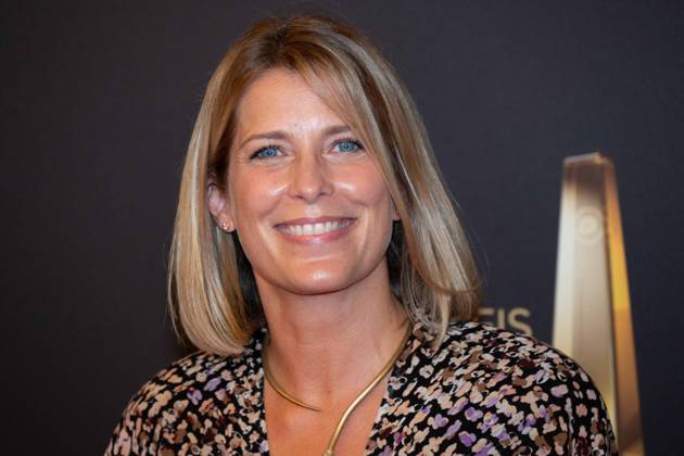 Valerie NIEHAUS, Schauspielerin, Roter Teppich, Red Carpet Show, Ankunft, arrival, Verleihung des Deutschen Fernsehpreises, Die Nacht der Kreativen - Der Deutsche Fernsehpreis 2023, Deutscher Fernsehpreis 2023 in Koeln, am 27.09.2022.