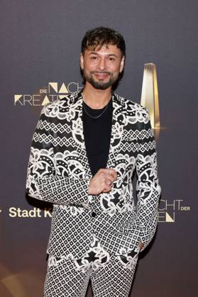 Kostümbildner Angel Garcia (Preisträger Beste Ausstattung Unterhaltung) bei der Nacht der Kreativen im Rahmen der Verleihung des Deutschen Fernsehpreises 2023 in der Kölner Flora. Köln, 27.09.2023 NRW Deutschland Copyright: xChristophxHardtx