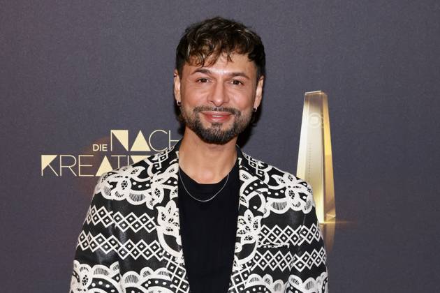 Kostümbildner Angel Garcia (Preisträger Beste Ausstattung Unterhaltung) bei der Nacht der Kreativen im Rahmen der Verleihung des Deutschen Fernsehpreises 2023 in der Kölner Flora. Köln, 27.09.2023 NRW Deutschland Copyright: xChristophxHardtx