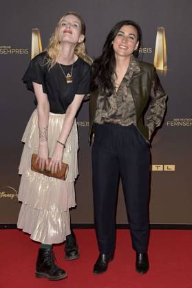 Sarah-Christin Peter und Sofia Angelina Machado bei der Verleihung des Deutschen Fernsehpreises 2023 - Die Nacht der Kreativen in der Flora Köln. Köln, 27.09.2023