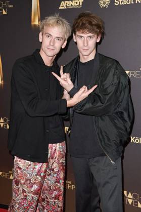 Emil Belton und Oskar Belton bei der Verleihung des Deutschen Fernsehpreises 2023 - Die Nacht der Kreativen in der Flora Köln. Köln, 27.09.2023